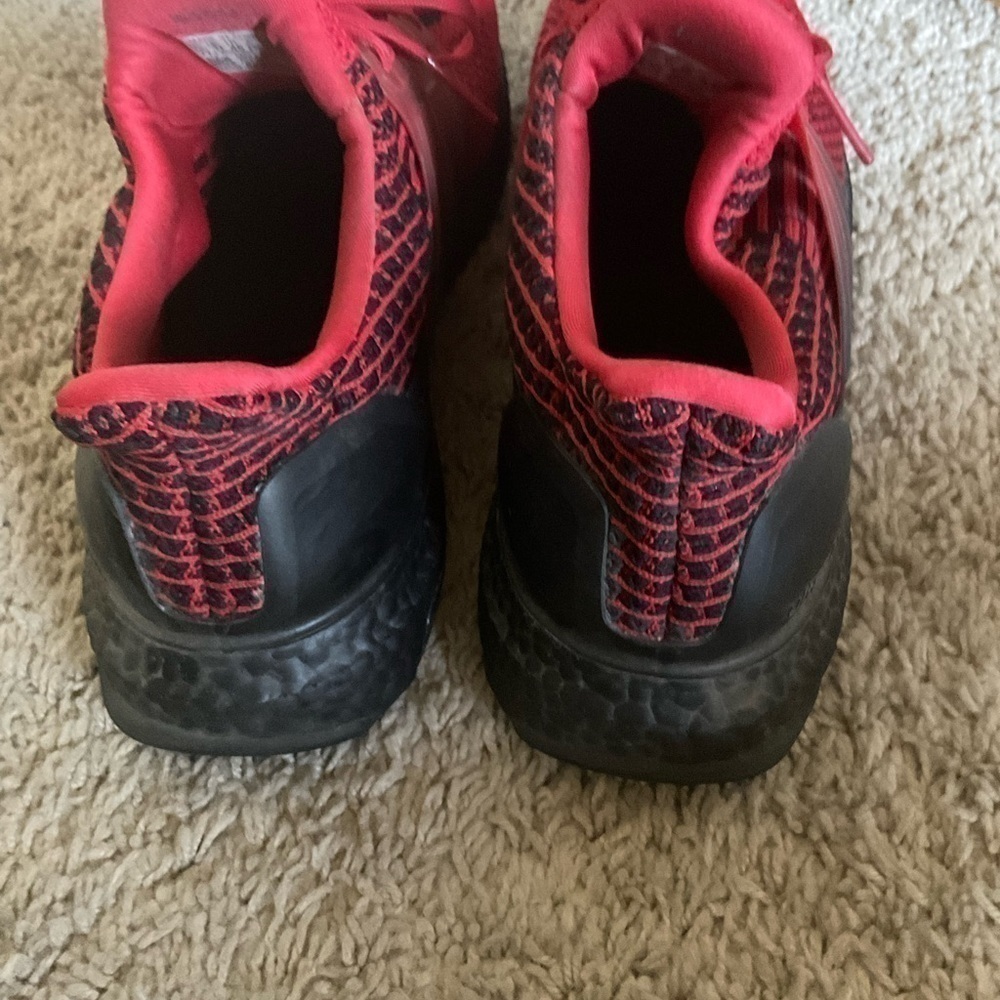 Size 11.5 adidas UltraBoost 5.0 DNA Scarlet Black 2021 - Picture 7 of 9